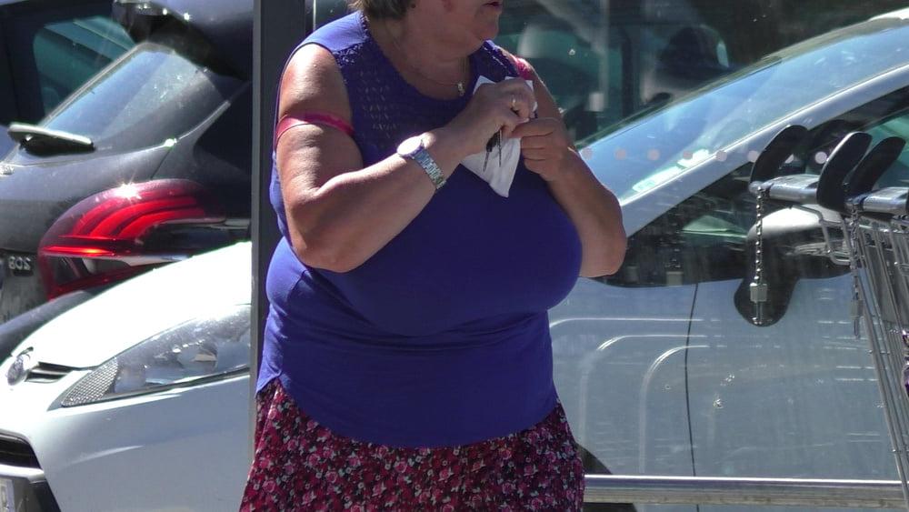 13P granny huge tits