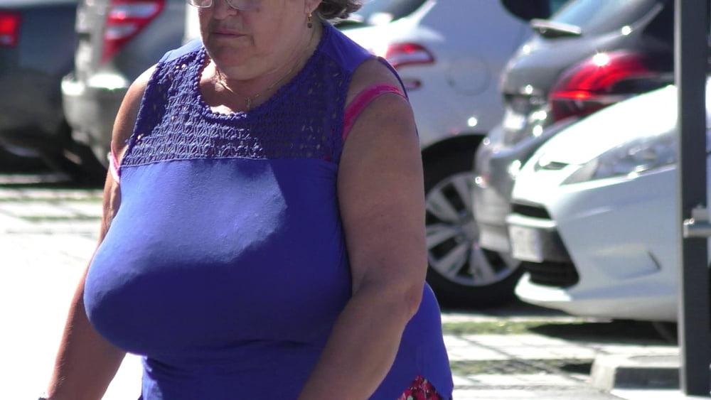13P granny huge tits