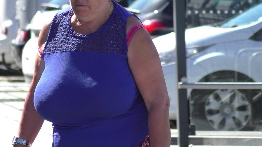 13P granny huge tits