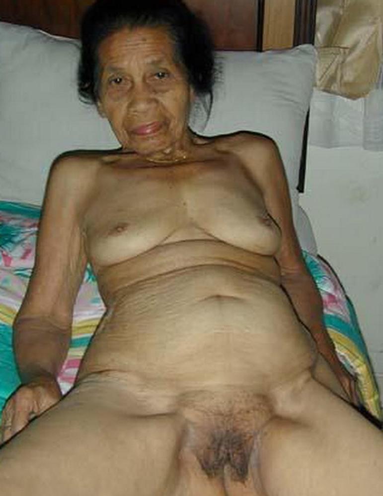 25P More Very Old Granny Meat