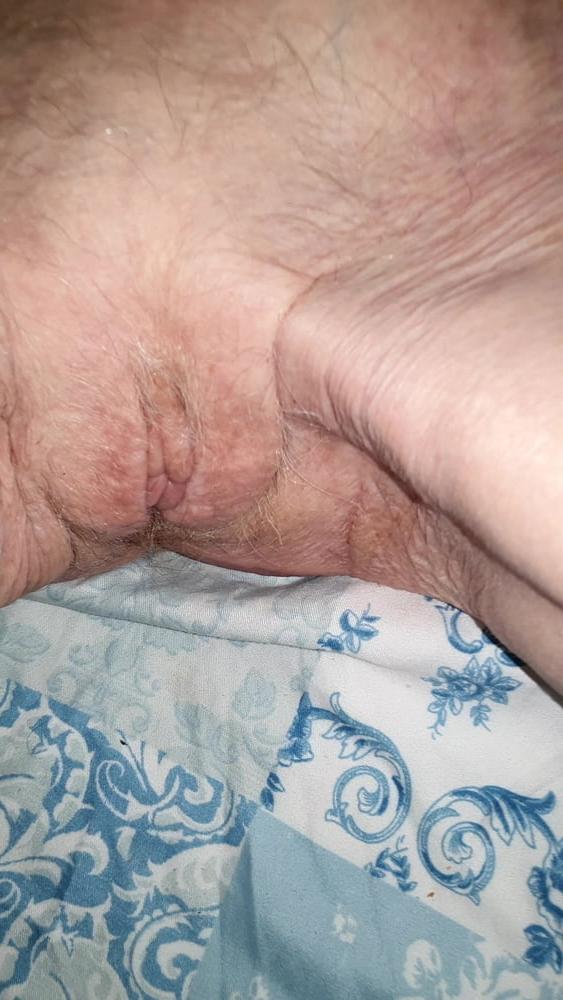 25P More Very Old Granny Meat