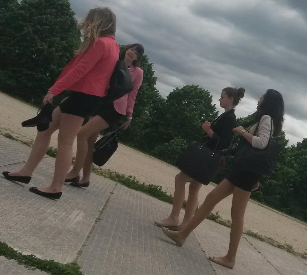 25P upskirt, young woman sitting we see her panties