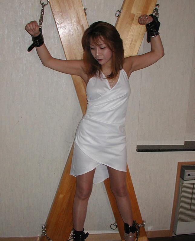 12P Amateur Asian 2493