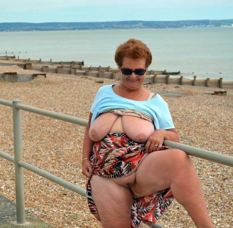 18P granny pussy