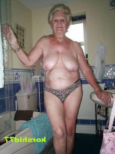 25P Granny by korshid77