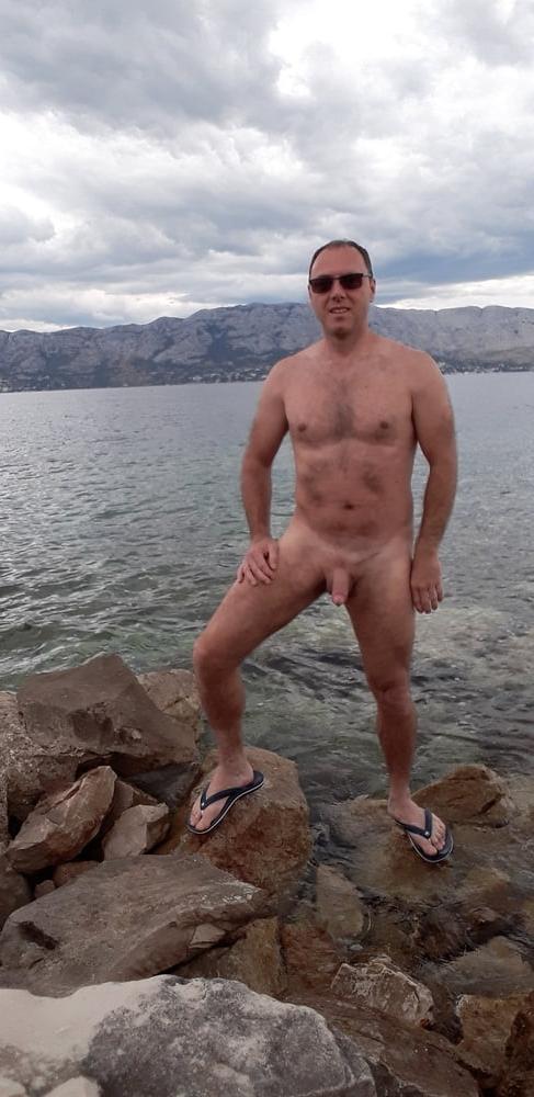 9P Amateur selfies from vacation