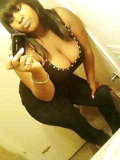 25P Ebony Busty Internet Amateur Young Set 9