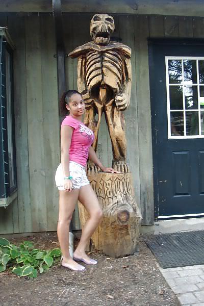 25P Ebony Busty Internet Amateur Young Set 9