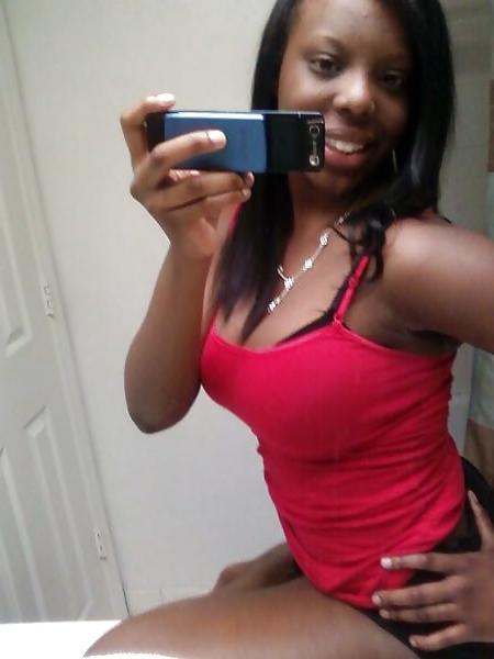 25P Ebony Busty Internet Amateur Young Set 9