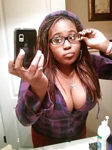 25P Ebony Busty Internet Amateur Young Set 9