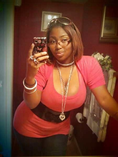 25P Ebony Busty Internet Amateur Young Set 9