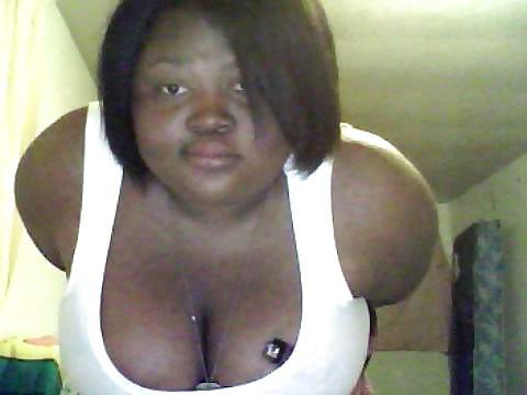 25P Ebony Busty Internet Amateur Young Set 9