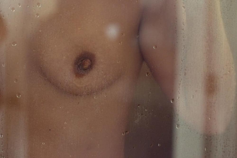 25P Slim brunette MILF with great nipples
