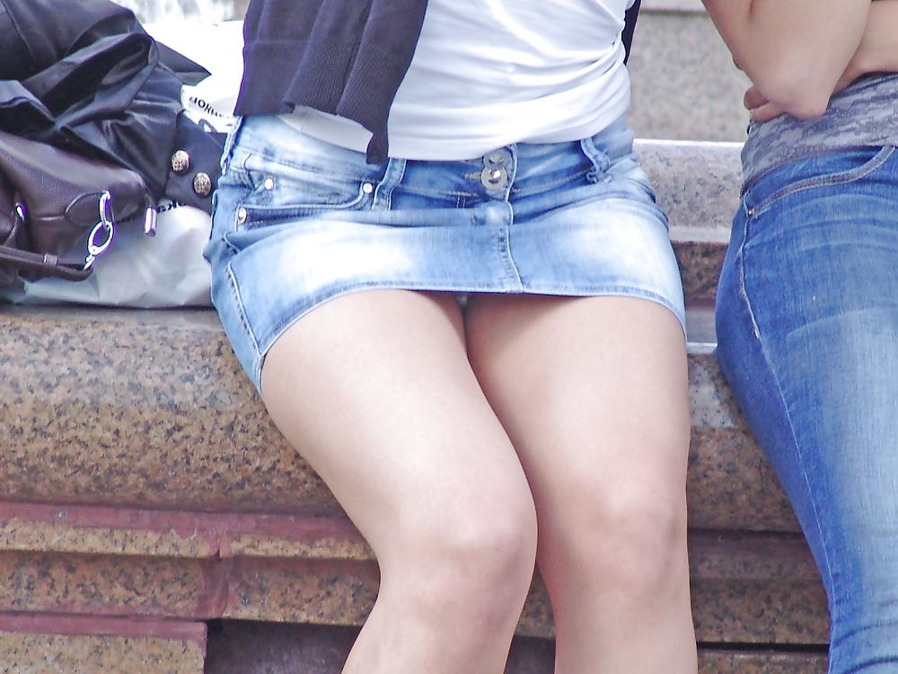 25P Voyeur (comment please)