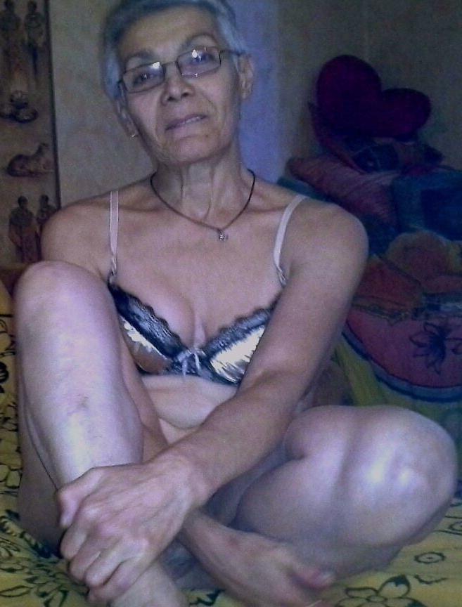 25P Granny 30+