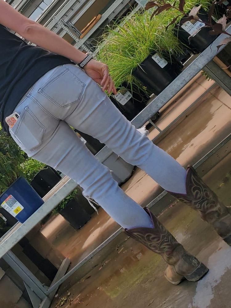 7P Voyeur Butts 2