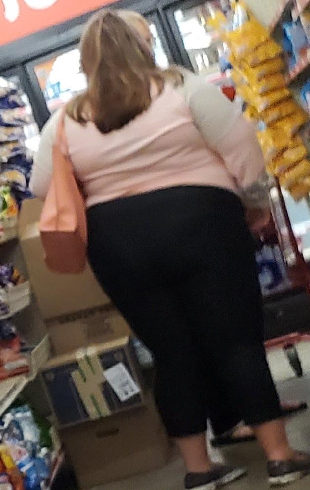 7P Voyeur Butts 2