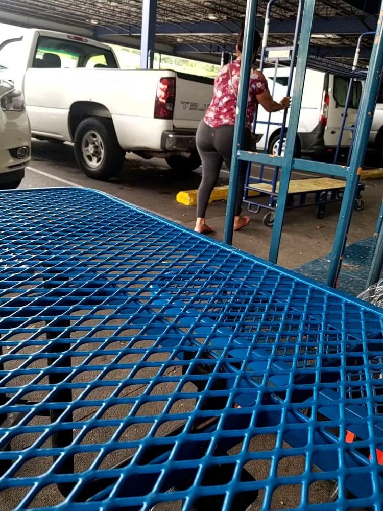 6P Mature mami fat jiggly butt