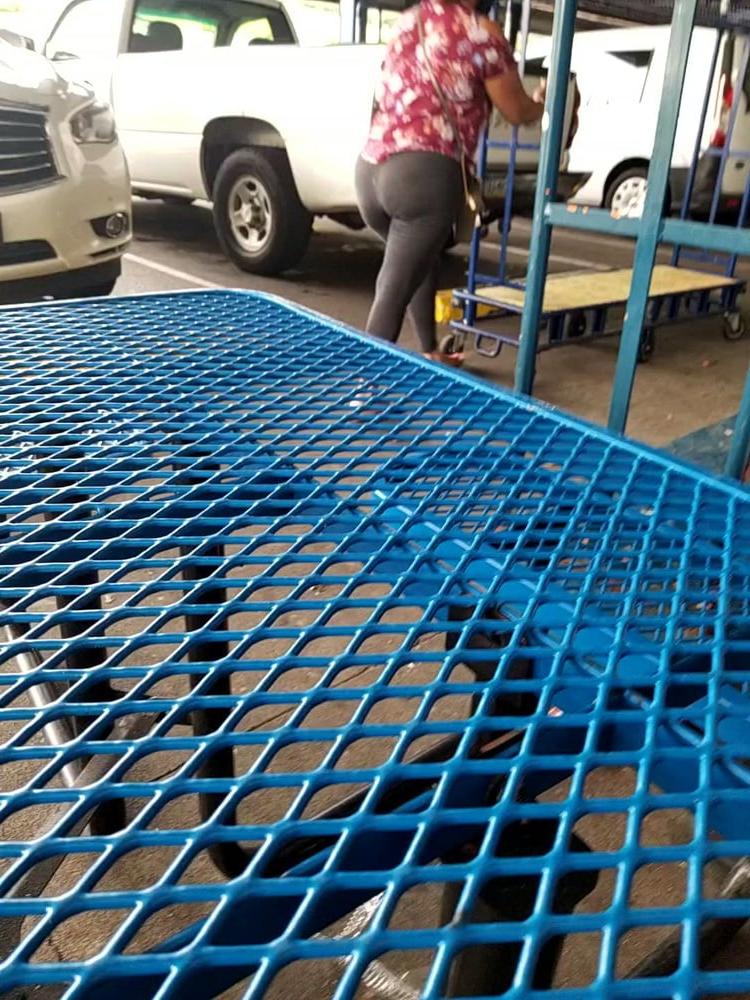 6P Mature mami fat jiggly butt