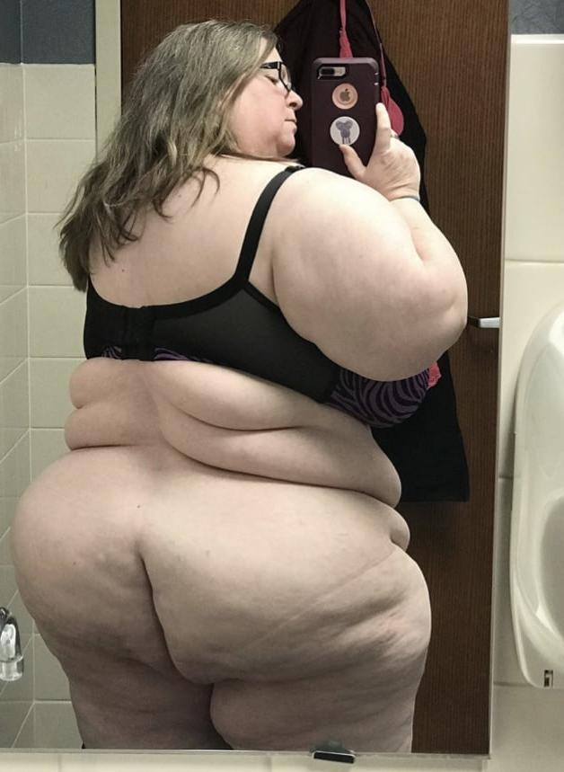 10P 52 year old ssbbw granny Needs to be BRED IMMEDIATELY