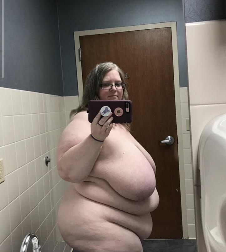 10P 52 year old ssbbw granny Needs to be BRED IMMEDIATELY