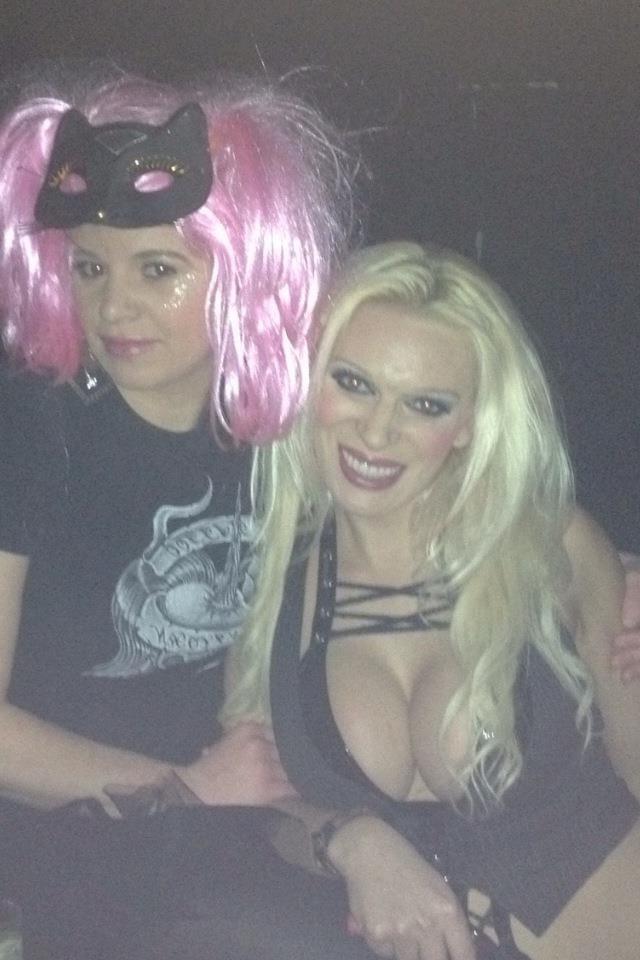 25P Greek milf stripper