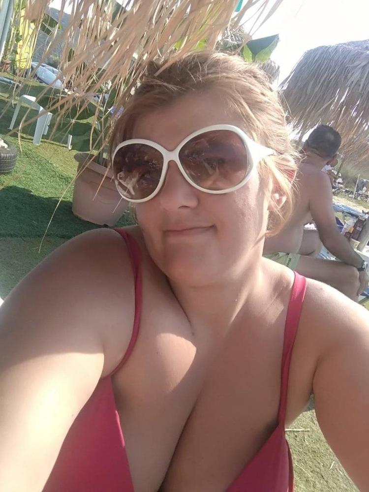 25P Greek Milf from Social Media : Pavlina