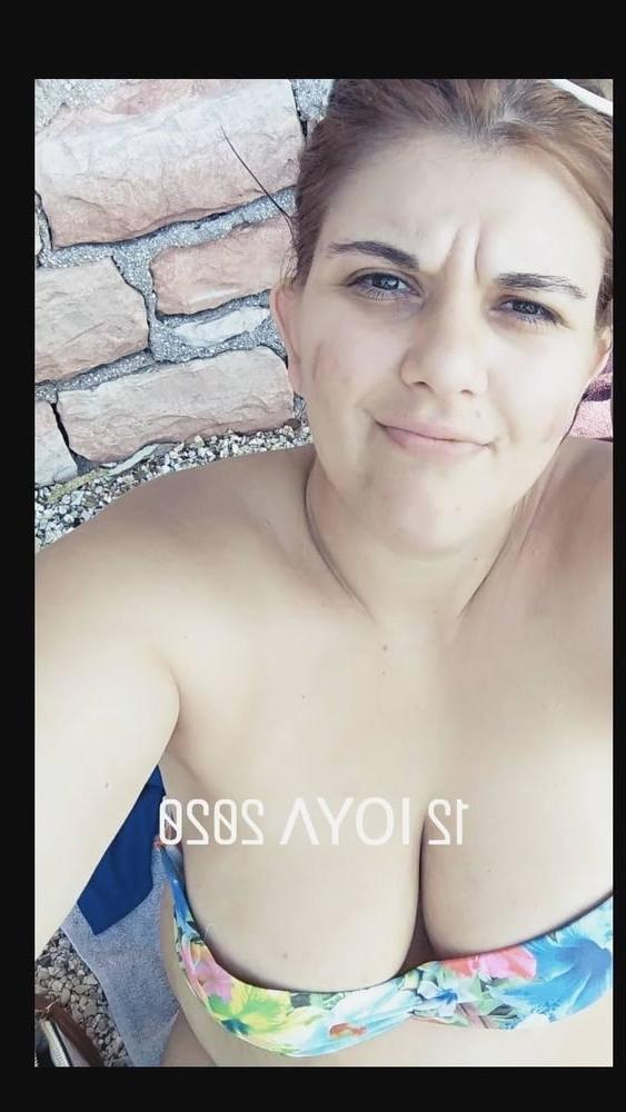 25P Greek Milf from Social Media : Pavlina