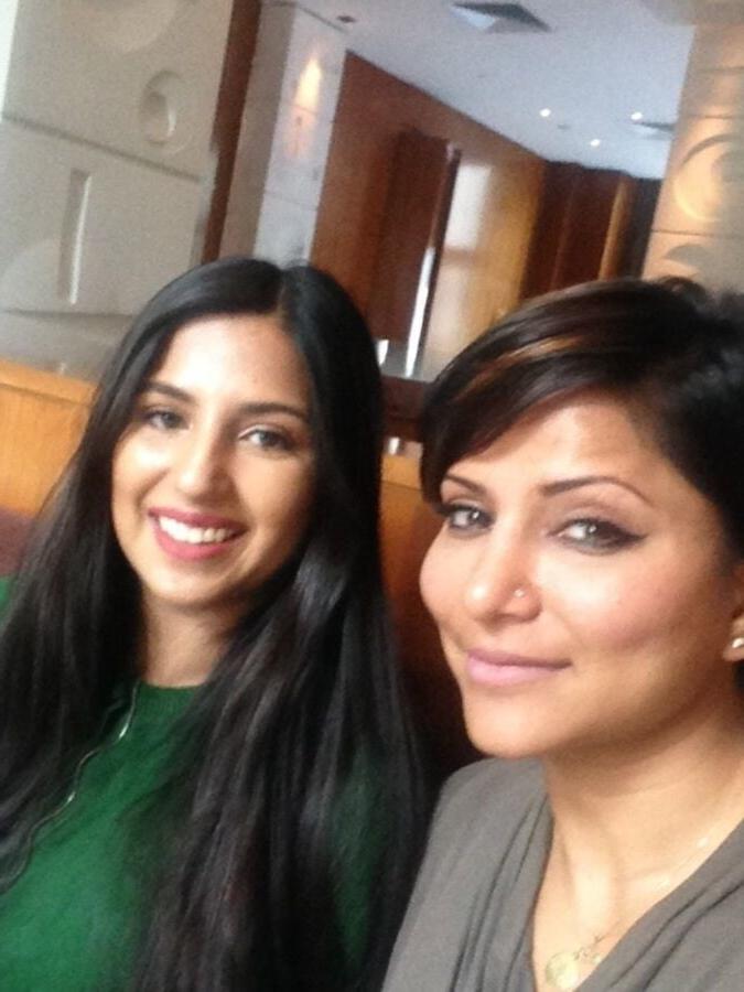 25P Mother and Daughter
