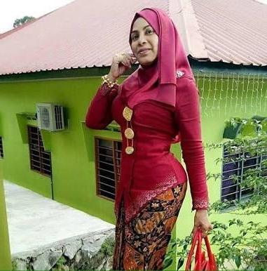 14P Janda Melayu tetek besar