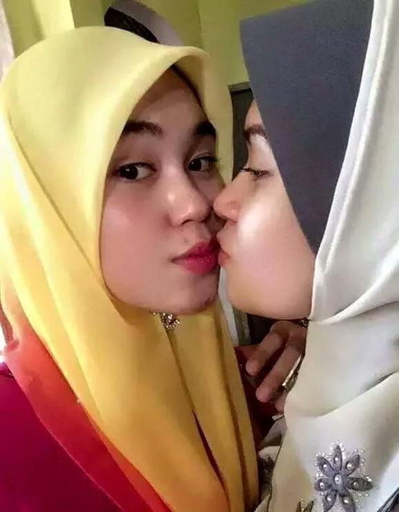 14P Janda Melayu tetek besar