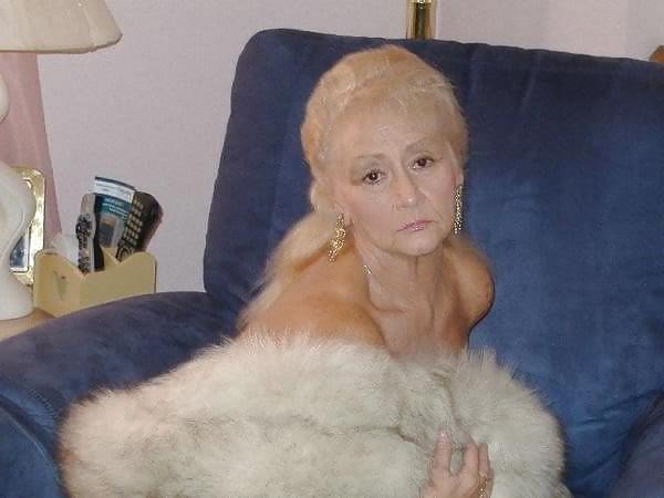13P Non-nude Blonde granny is a little cutie