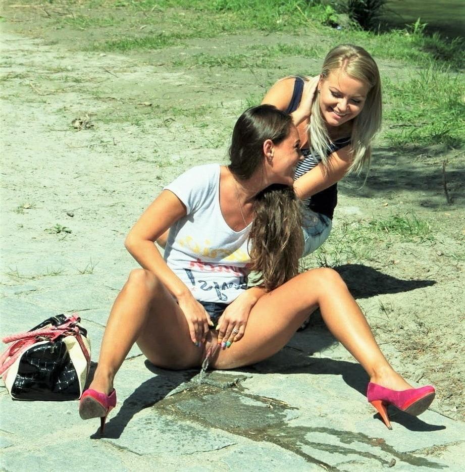25P Hot And Sexy Pissing Babes Mix #3 by GregoriusPL