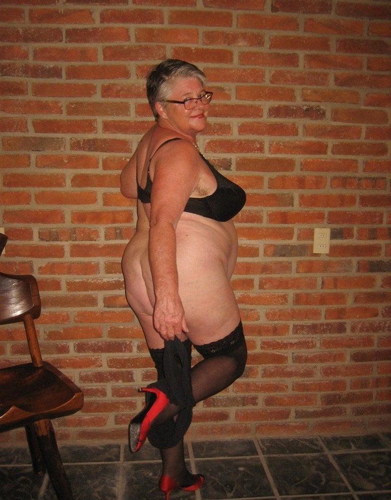 25P Granny in big panties #2