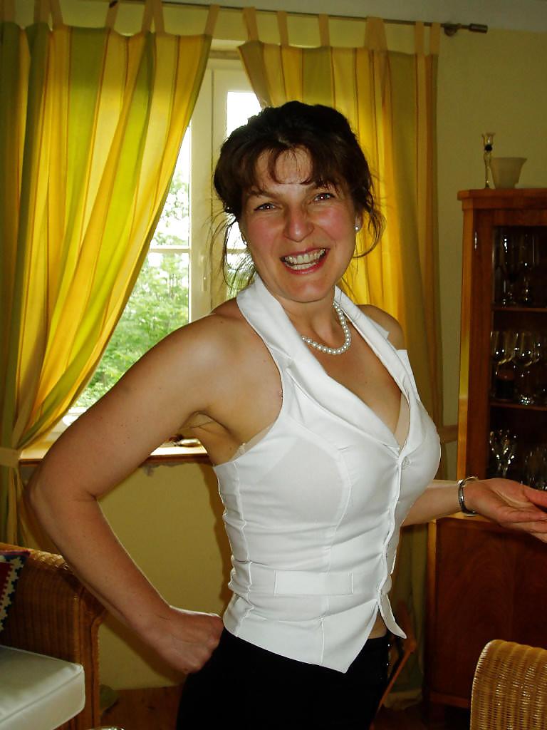 25P Milfs - Dressed And Sexy