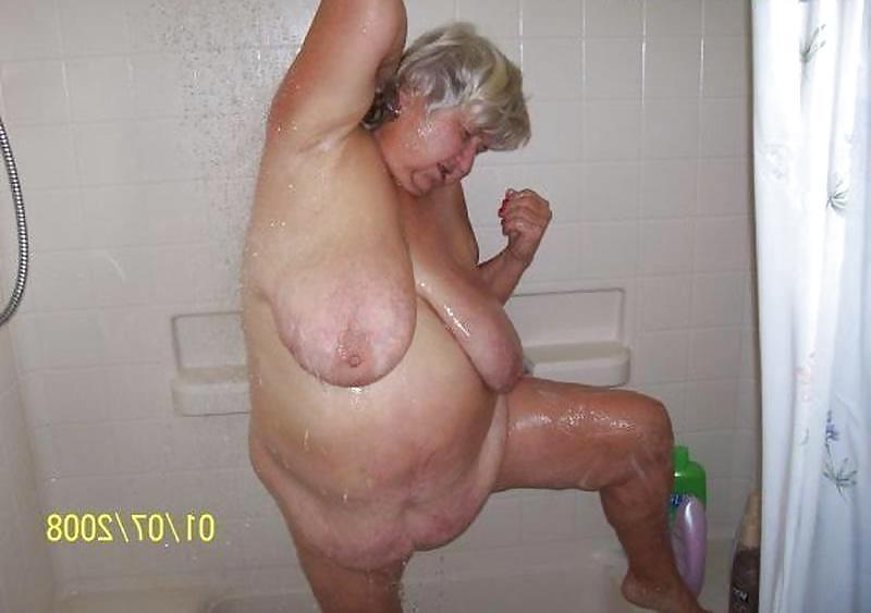 25P Horny GILF looking for a ride