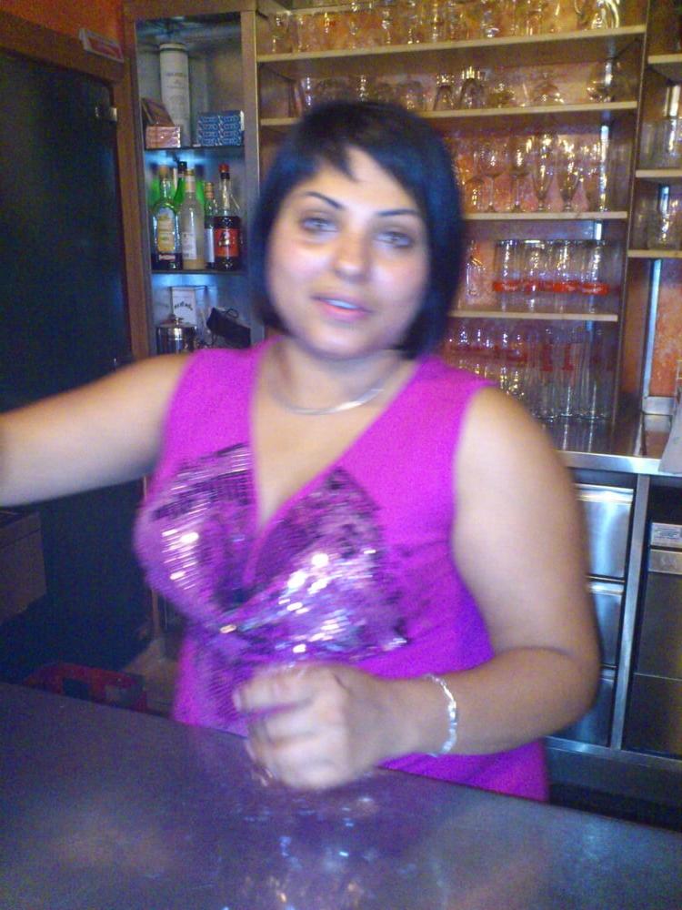 6P 20120720 chuby waitress COMMENTS ARE WELCOME