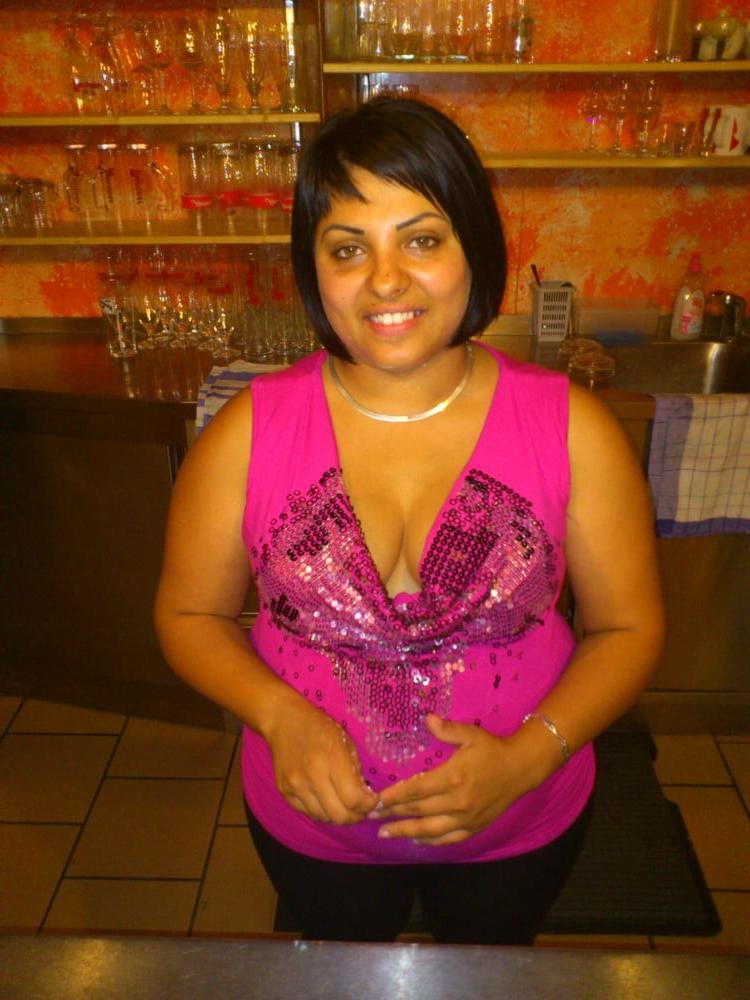 6P 20120720 chuby waitress COMMENTS ARE WELCOME