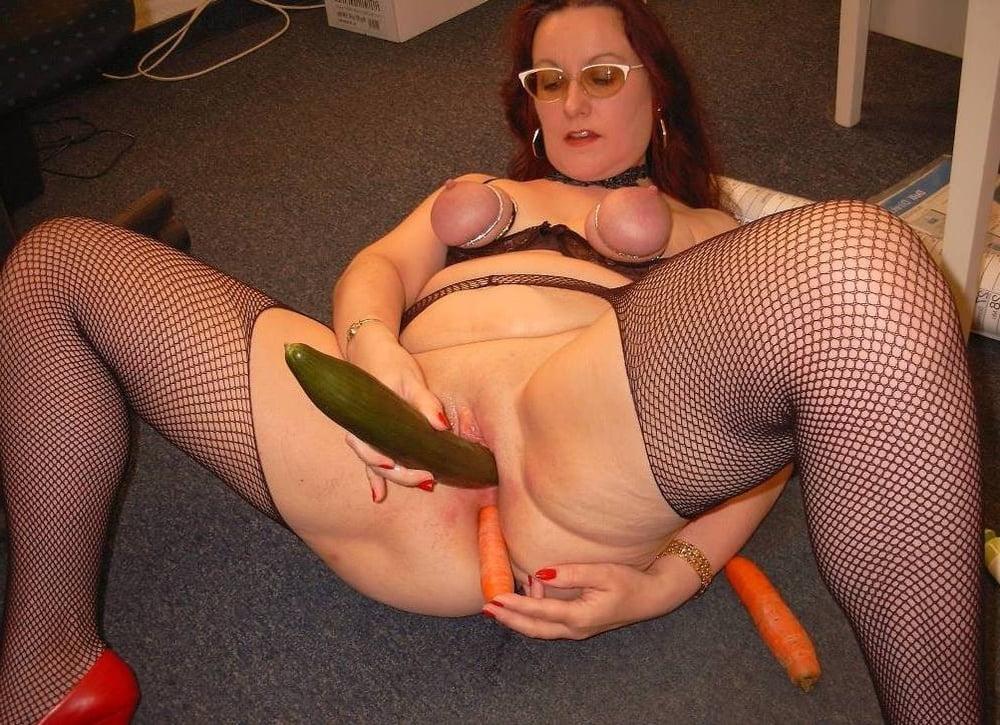14P Granny lady sexy hot for wank