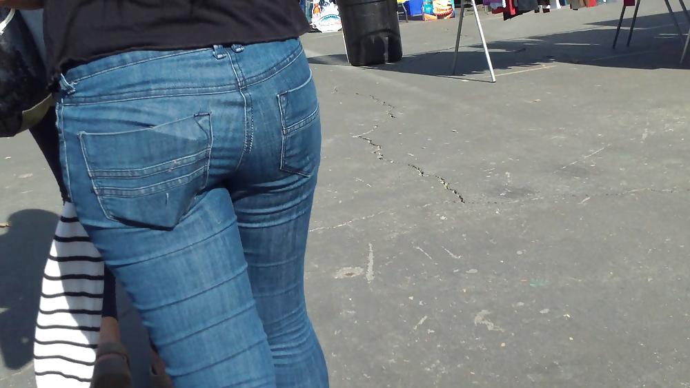 25P Cute teen ass in butt tight jeans 