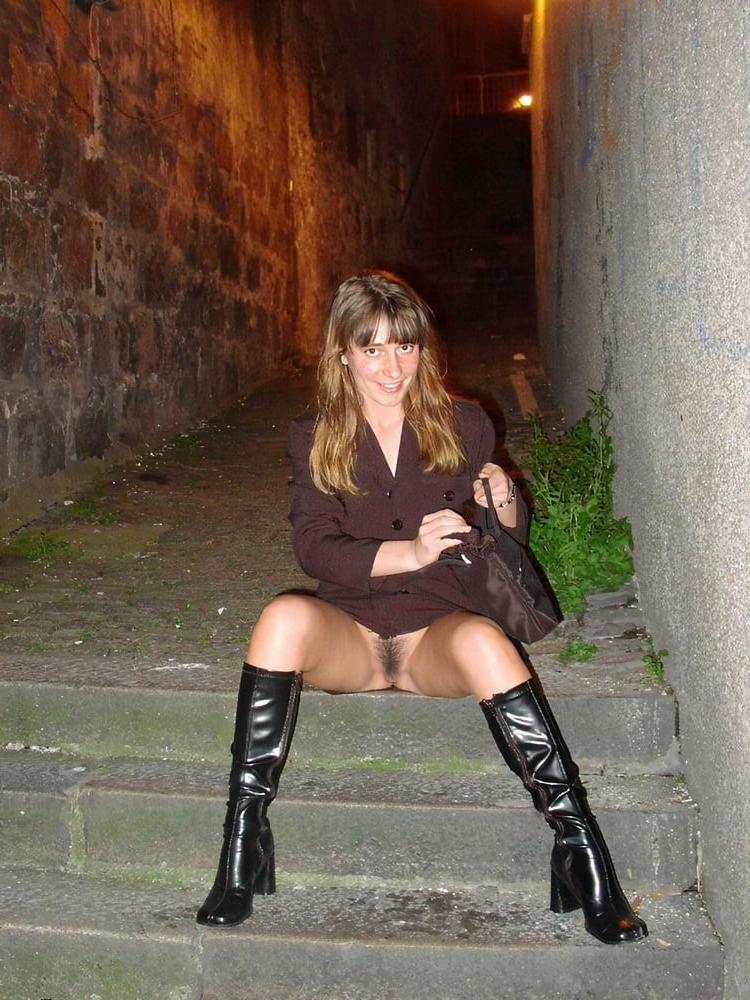 25P Upskirt fuckholes 10