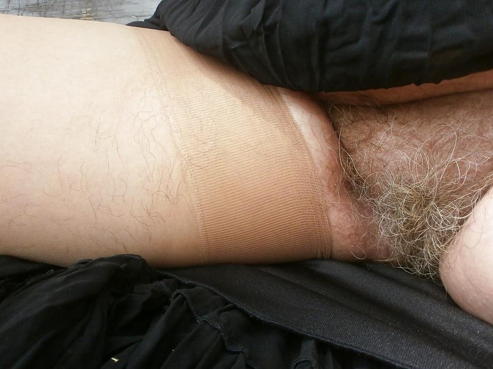 20P Hairy granny enjoying herself outdoors
