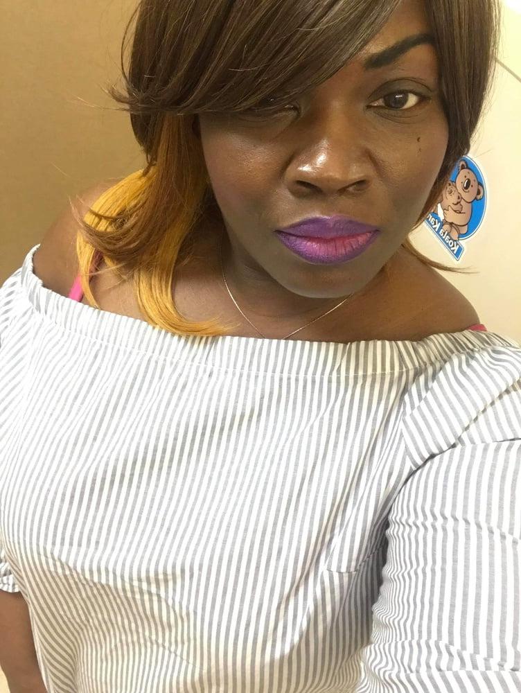 25P Black slut Horny milf Home and Work Selfies