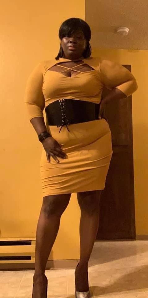 25P Black slut Horny milf Home and Work Selfies