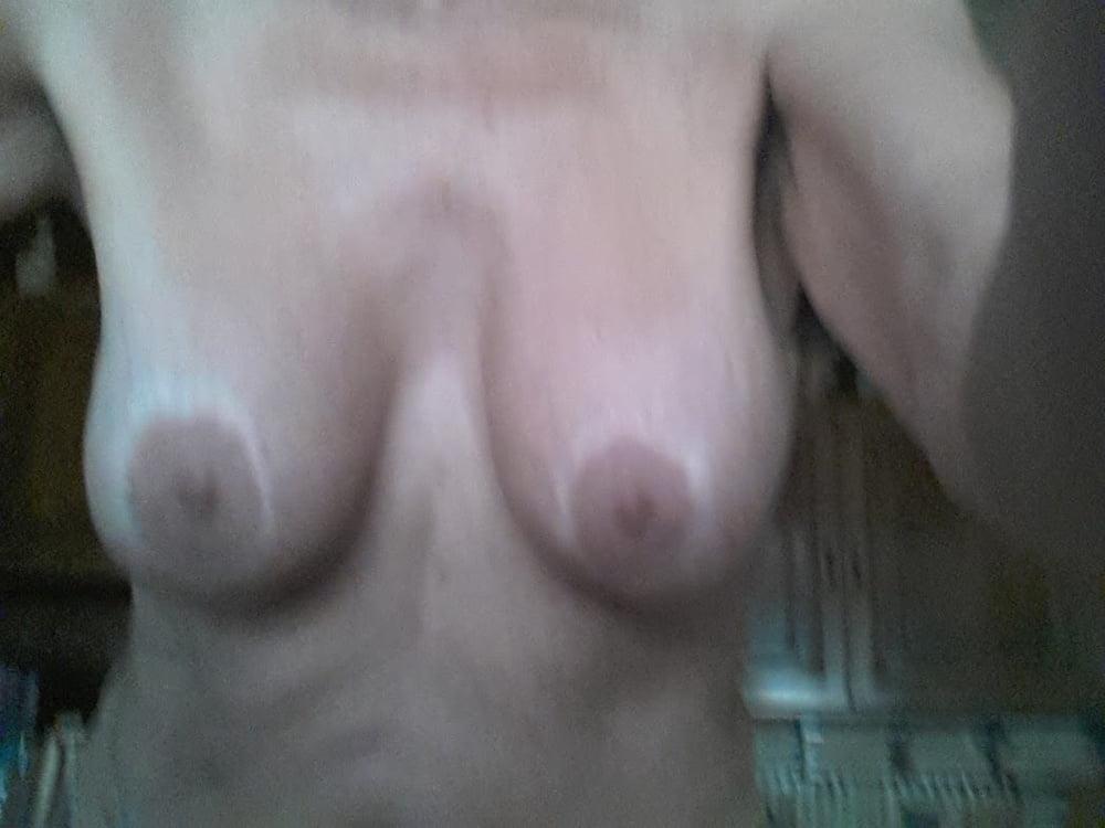 7P Skinny Granny Naked