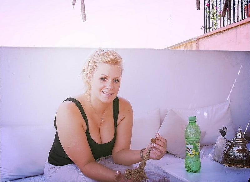 11P Voluptuous Blonde