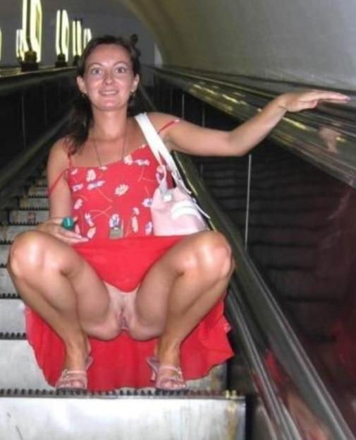 25P Upskirt Fuckholes 7