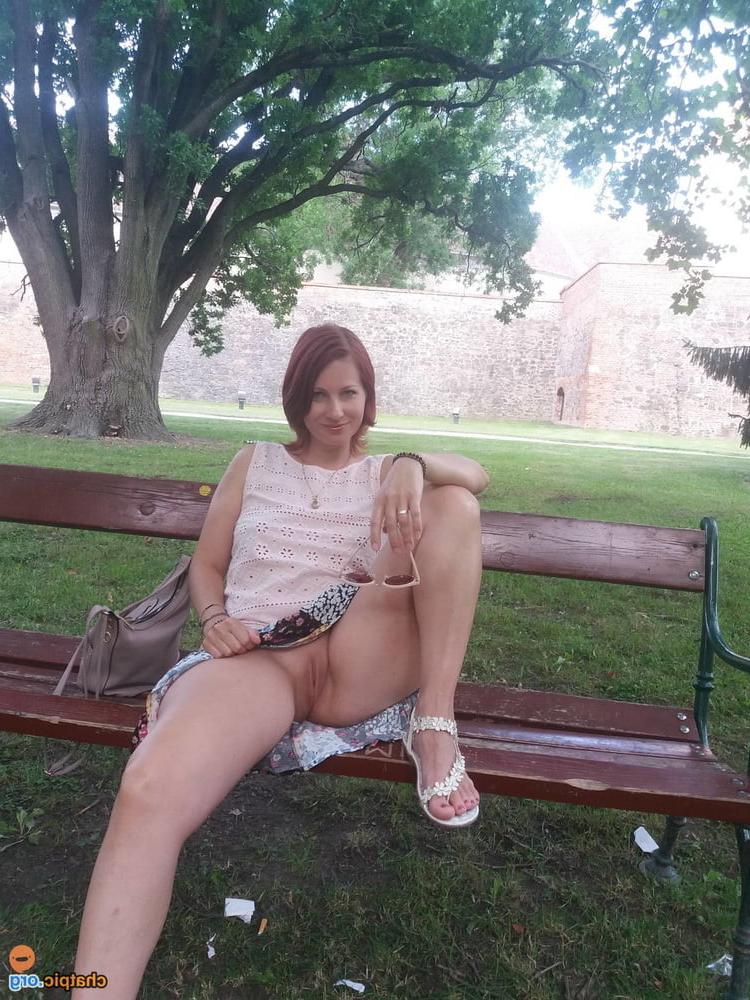 25P Upskirt Fuckholes 9