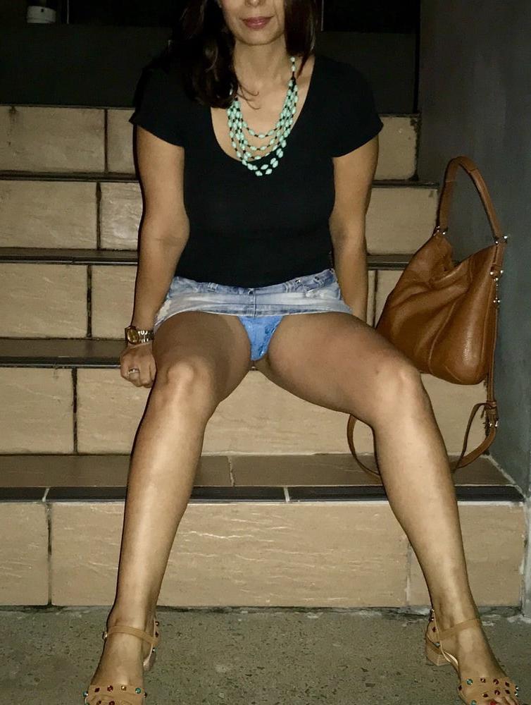 25P Upskirt 108