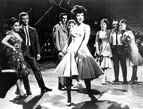 25P Rita Moreno---non nude